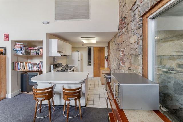 16 N Stone Mill Drive 1014, Dedham, MA 02026