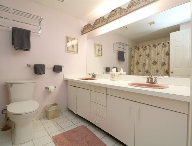 16 N Stone Mill Drive 1014, Dedham, MA 02026