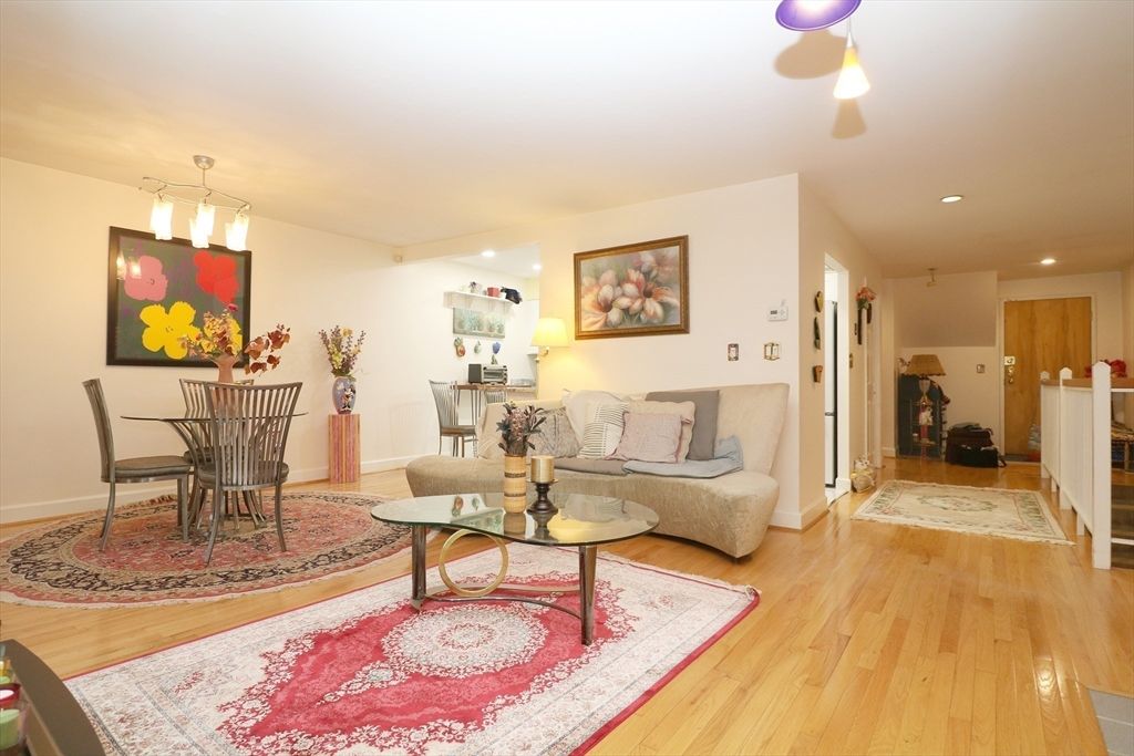 16 N Stone Mill Drive 1014, Dedham, MA 02026