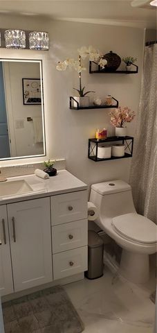 9720 S Hollybrook Lake Dr 303, Pembroke Pines, FL 33025