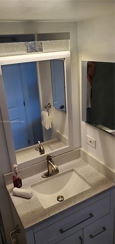 9720 S Hollybrook Lake Dr 303, Pembroke Pines, FL 33025