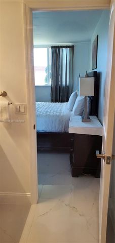 9720 S Hollybrook Lake Dr 303, Pembroke Pines, FL 33025