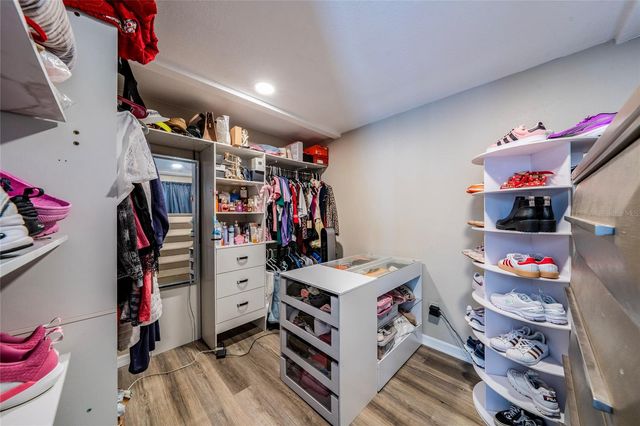 357 RIDGEWOOD STREET, Altamonte Springs, FL 32701