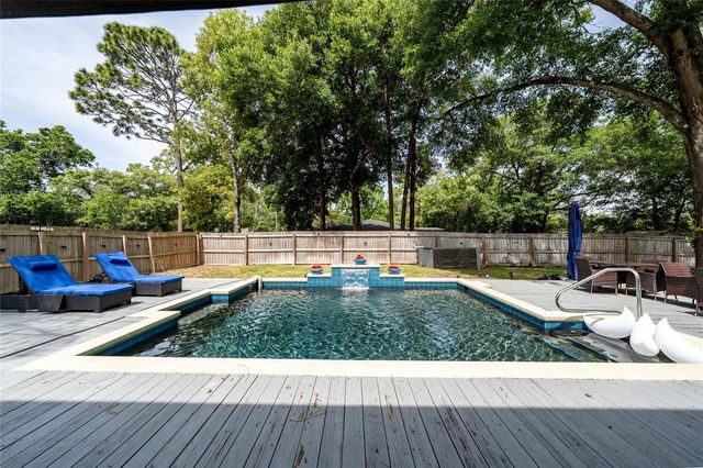 357 RIDGEWOOD STREET, Altamonte Springs, FL 32701