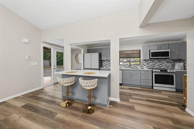 357 RIDGEWOOD STREET, Altamonte Springs, FL 32701