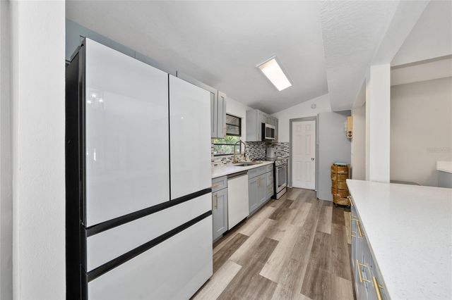 357 RIDGEWOOD STREET, Altamonte Springs, FL 32701