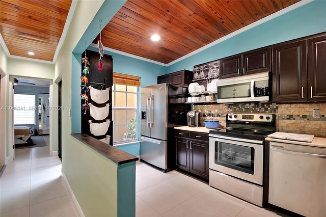 11426 NW 4th Ter 11426, Sweetwater, FL 33172