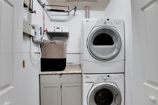 11426 NW 4th Ter 11426, Sweetwater, FL 33172