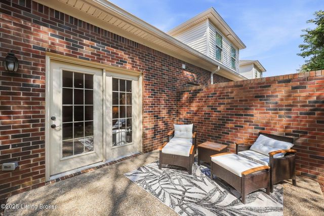 107 Treslyn Way, Louisville, KY 40245