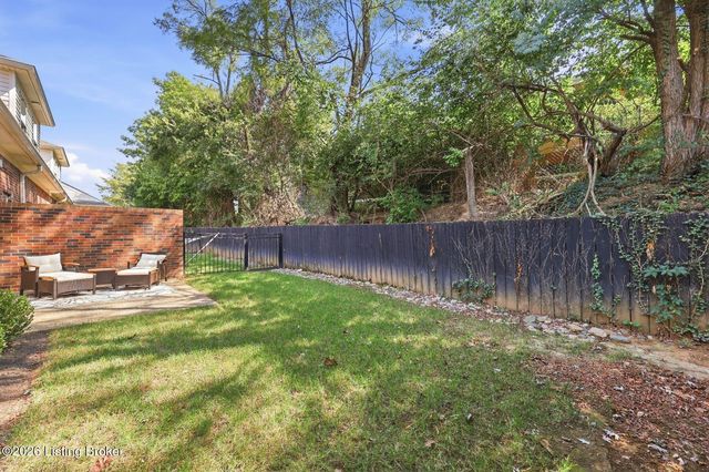 107 Treslyn Way, Louisville, KY 40245