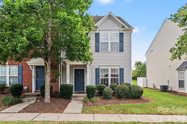 4960 Sunburst Lane, Charlotte, NC 28213