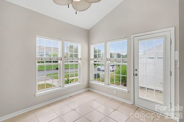 4960 Sunburst Lane, Charlotte, NC 28213
