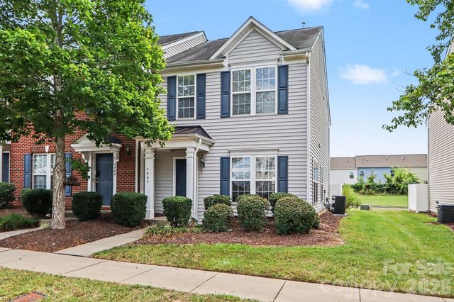 4960 Sunburst Lane, Charlotte, NC 28213