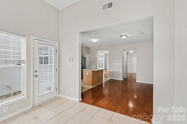 4960 Sunburst Lane, Charlotte, NC 28213