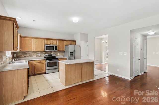 4960 Sunburst Lane, Charlotte, NC 28213
