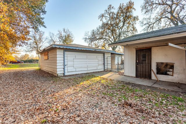 2381 S Bonnyview Road, Redding, CA 96001