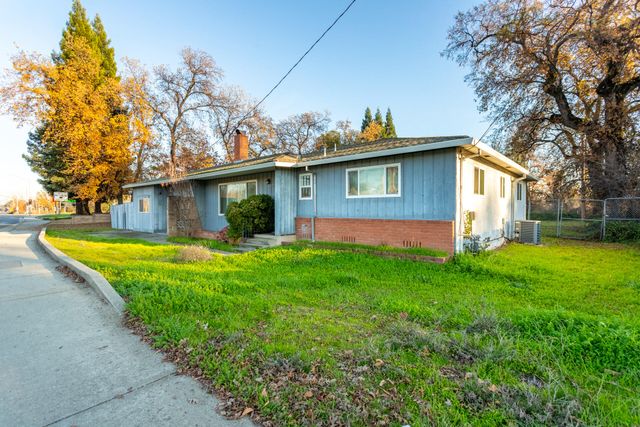 2381 S Bonnyview Road, Redding, CA 96001