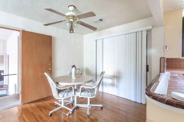 2381 S Bonnyview Road, Redding, CA 96001