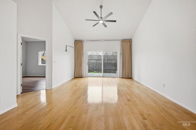 4617 N Carlsbad Way, Boise, ID 83703