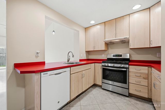 4617 N Carlsbad Way, Boise, ID 83703