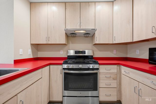 4617 N Carlsbad Way, Boise, ID 83703