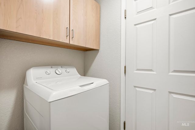 4617 N Carlsbad Way, Boise, ID 83703