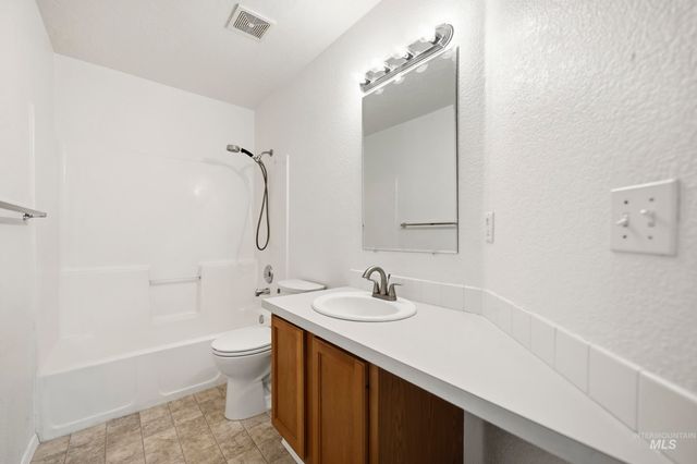 4617 N Carlsbad Way, Boise, ID 83703