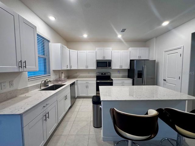 10352 LAVENDER ASTER TRAIL, San Antonio, FL 33576