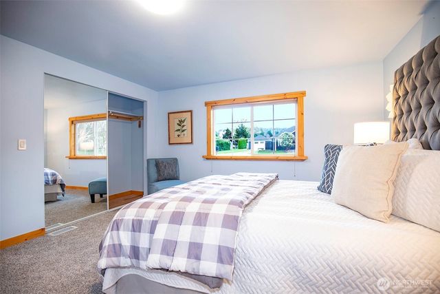 33306 SE 44th Place, Fall City, WA 98024