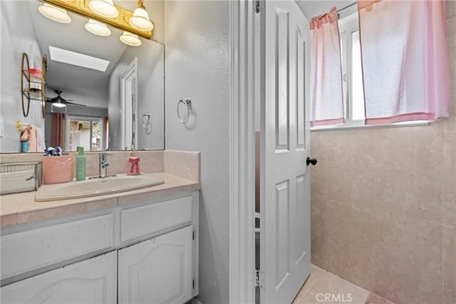 1586 El Camino De Vida, Hollister, CA 95023