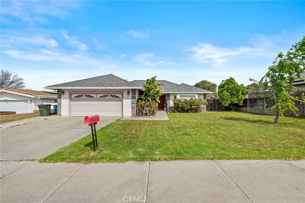 1586 El Camino De Vida, Hollister, CA 95023