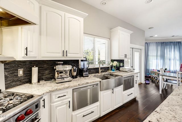 2663 Kerrisdale Ridge Drive, Medford, OR 97504