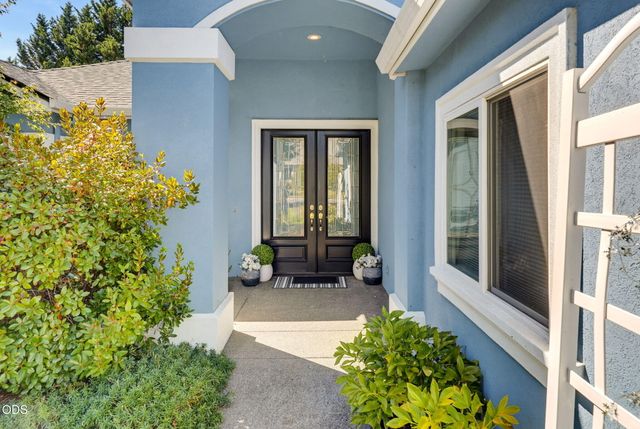 2663 Kerrisdale Ridge Drive, Medford, OR 97504