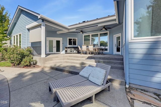 2663 Kerrisdale Ridge Drive, Medford, OR 97504