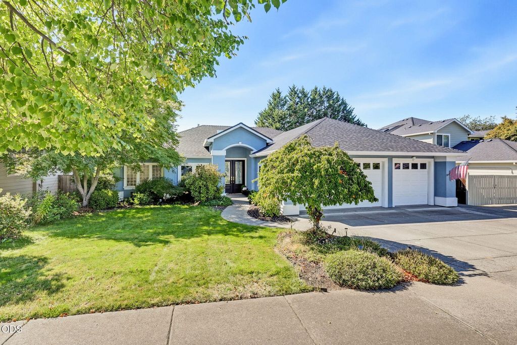 2663 Kerrisdale Ridge Drive, Medford, OR 97504