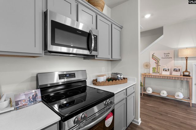 323 South Lake Court, Lexington, SC 29073