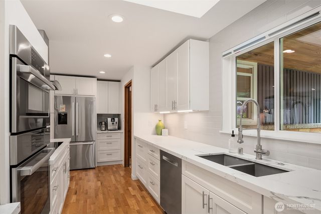 119 N 201st Street, Shoreline, WA 98133