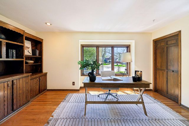 16300 Adeline Lane, Minnetonka, MN 55391