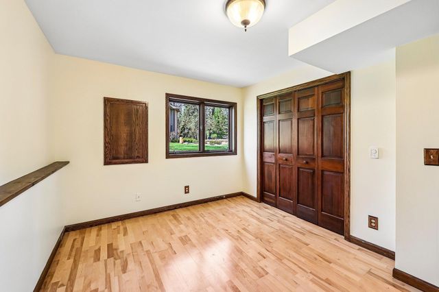 16300 Adeline Lane, Minnetonka, MN 55391