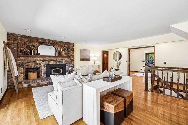 16300 Adeline Lane, Minnetonka, MN 55391