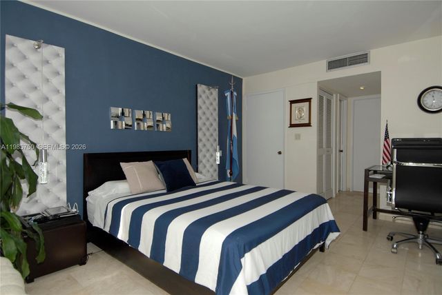 600 NE 36th St 1212, Miami, FL 33137