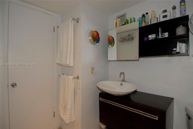 600 NE 36th St 1212, Miami, FL 33137