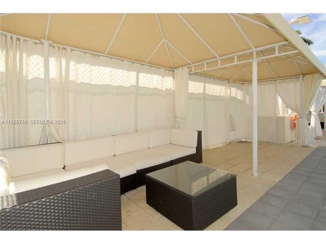 600 NE 36th St 1212, Miami, FL 33137