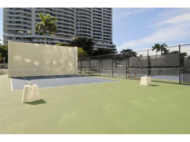 600 NE 36th St 1212, Miami, FL 33137