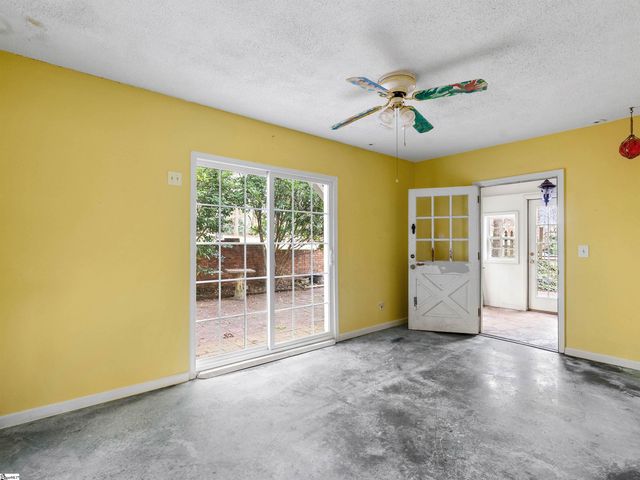 180 Johnnys Road, Inman, SC 29349