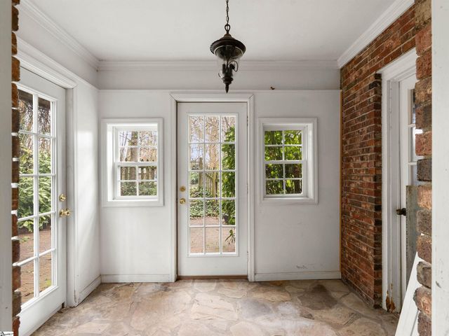 180 Johnnys Road, Inman, SC 29349