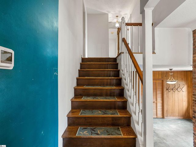 180 Johnnys Road, Inman, SC 29349