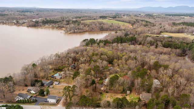 180 Johnnys Road, Inman, SC 29349