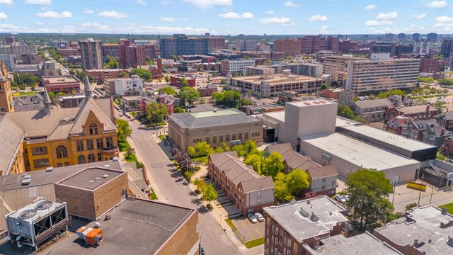 443 W Hancock Street, Detroit, MI 48201