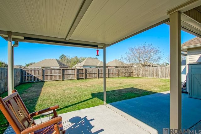 23249 Conifer Dr, Denham Springs, LA 70726